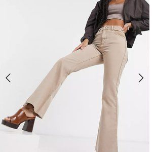 Reclaimed Vintage Inspired '99 flare jean in washed sand